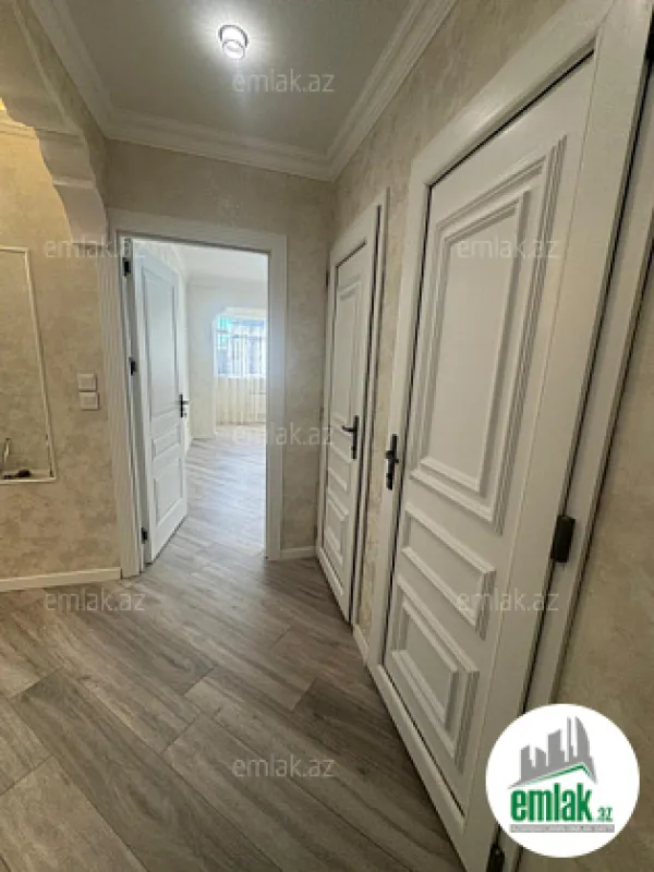 Satılır 4 otaqlı köhnə tikili 85 m²