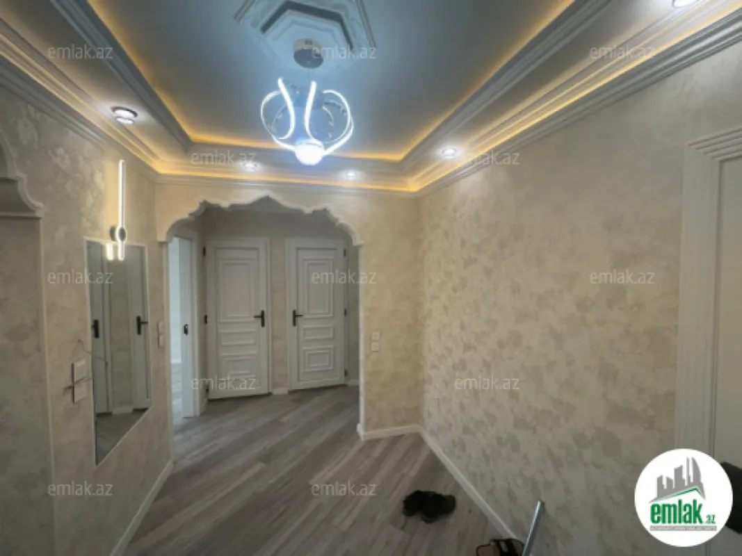 Satılır 4 otaqlı köhnə tikili 85 m²