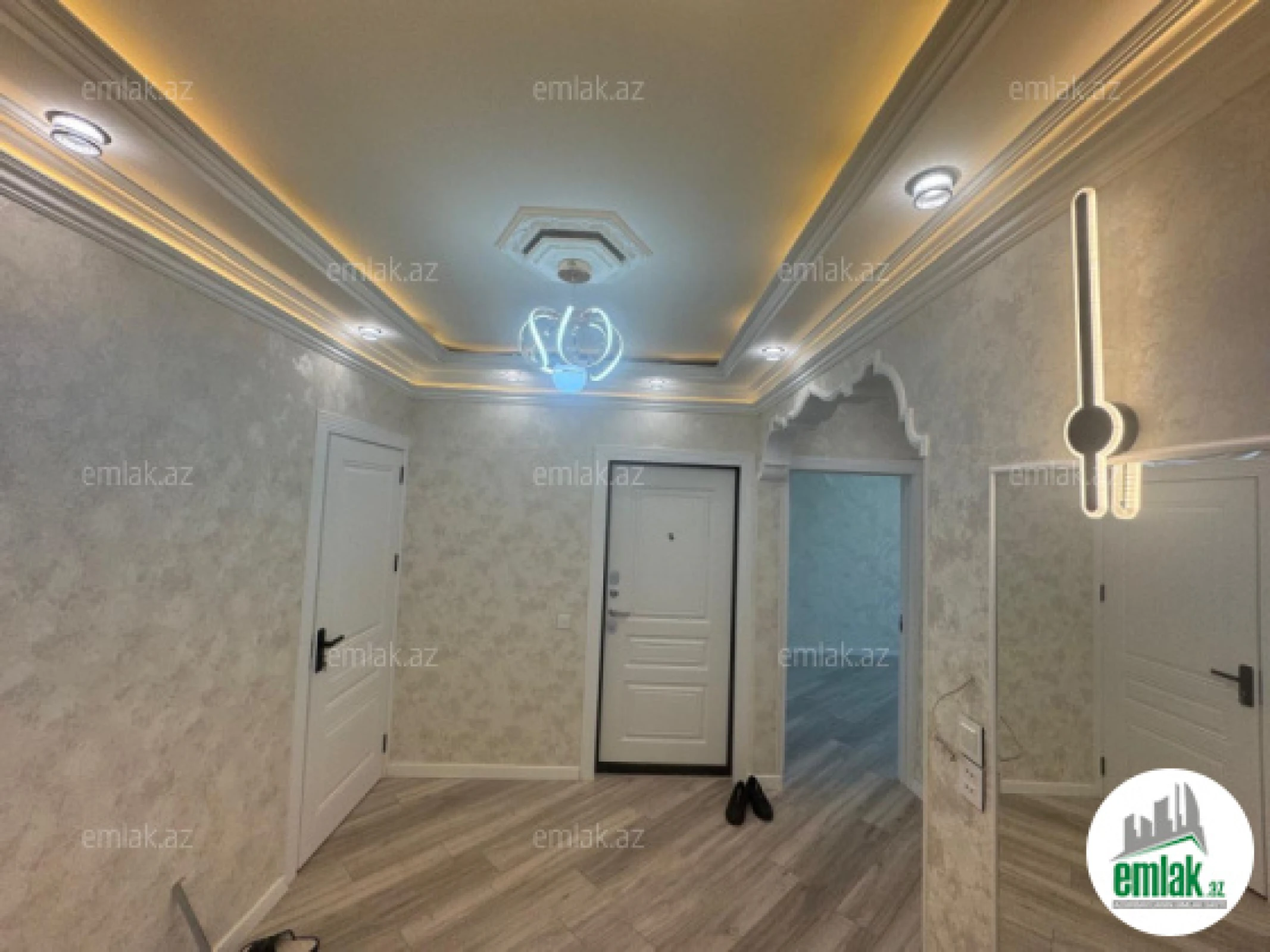 Satılır 4 otaqlı köhnə tikili 85 m²