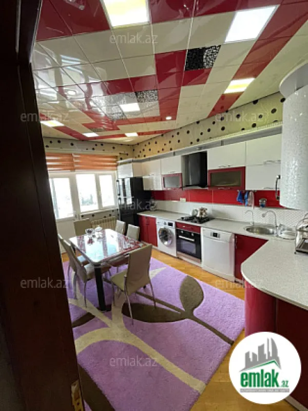 Satılır 2 otaqlı yeni tikili 90 m²