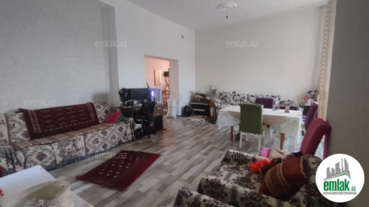 Satılır 2 otaqlı mənzil 210 m²