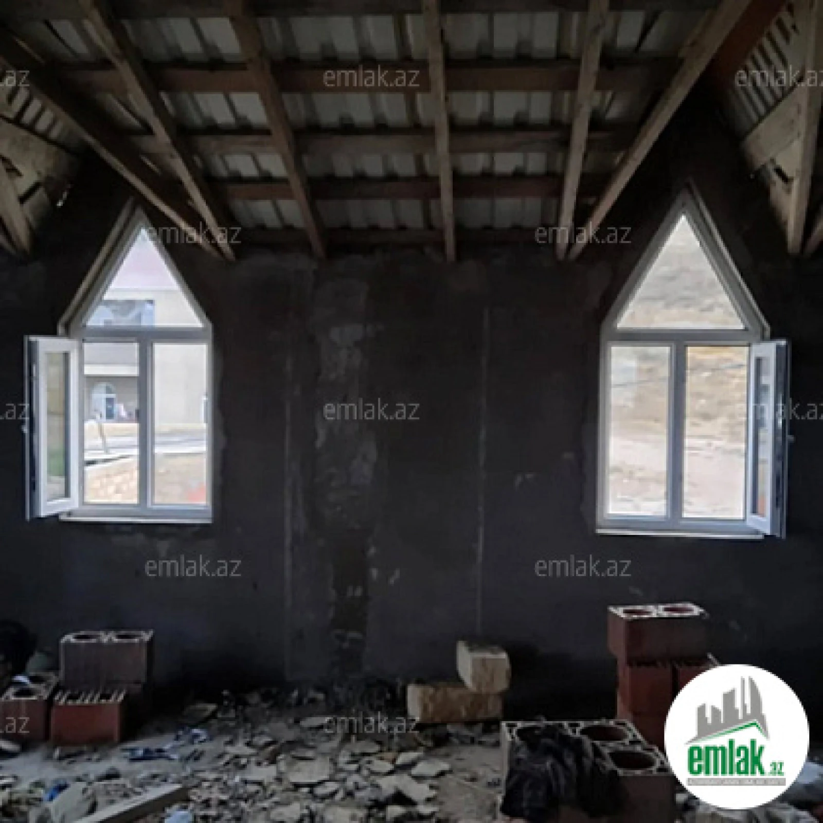 Satılır 2 otaqlı mənzil 210 m²