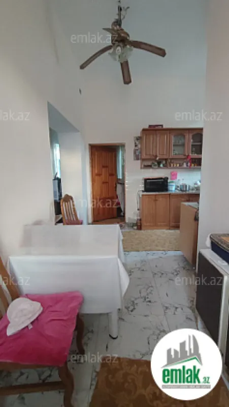 Satılır 2 otaqlı mənzil 210 m²