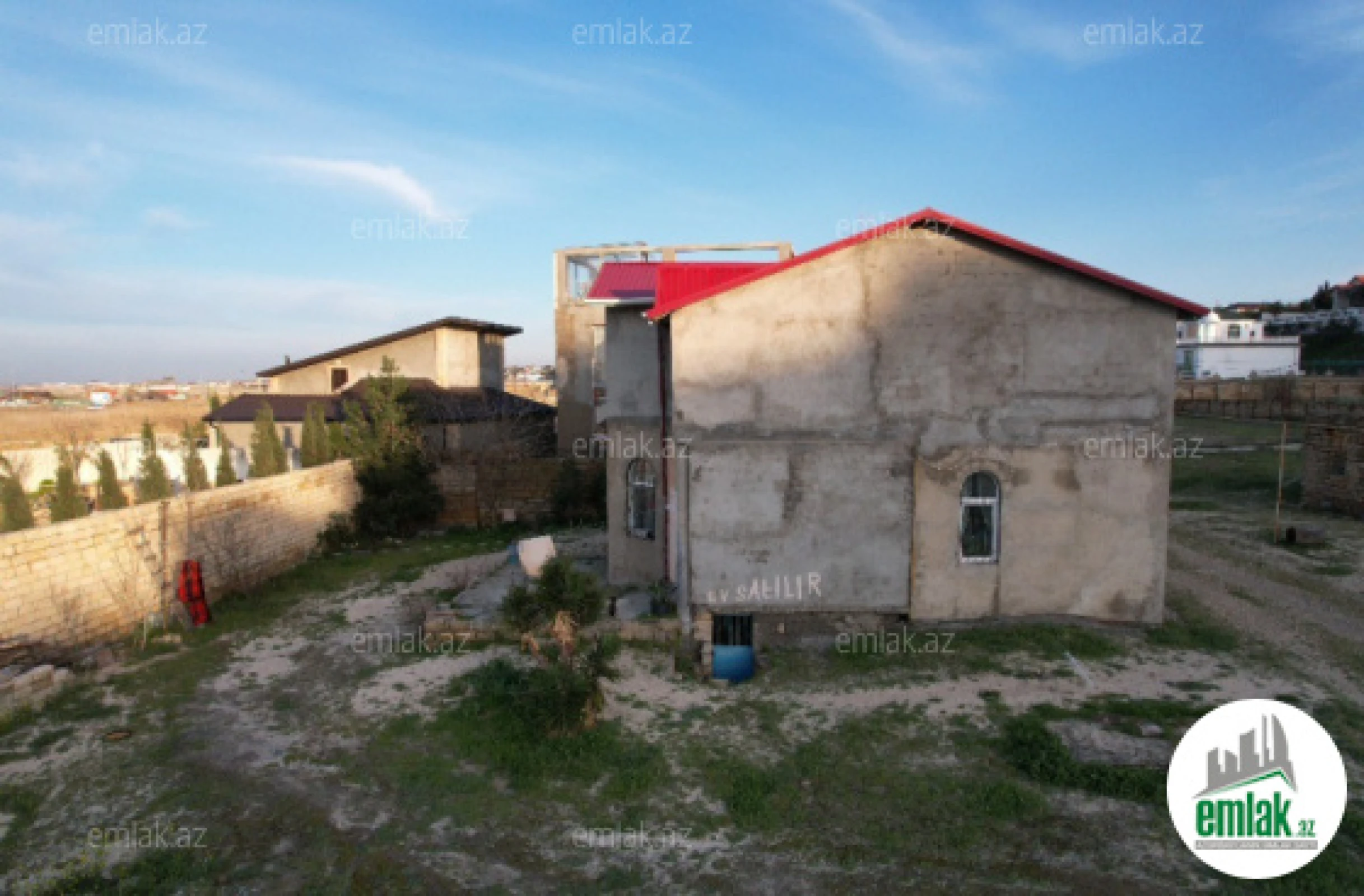 Satılır 2 otaqlı mənzil 210 m²