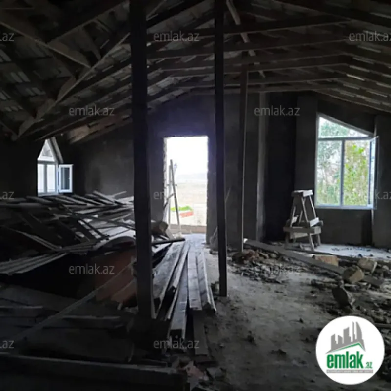 Satılır 2 otaqlı mənzil 210 m²