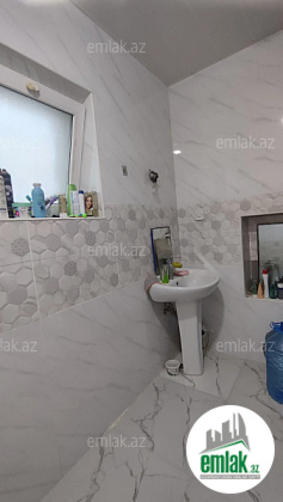 Satılır 2 otaqlı mənzil 210 m²