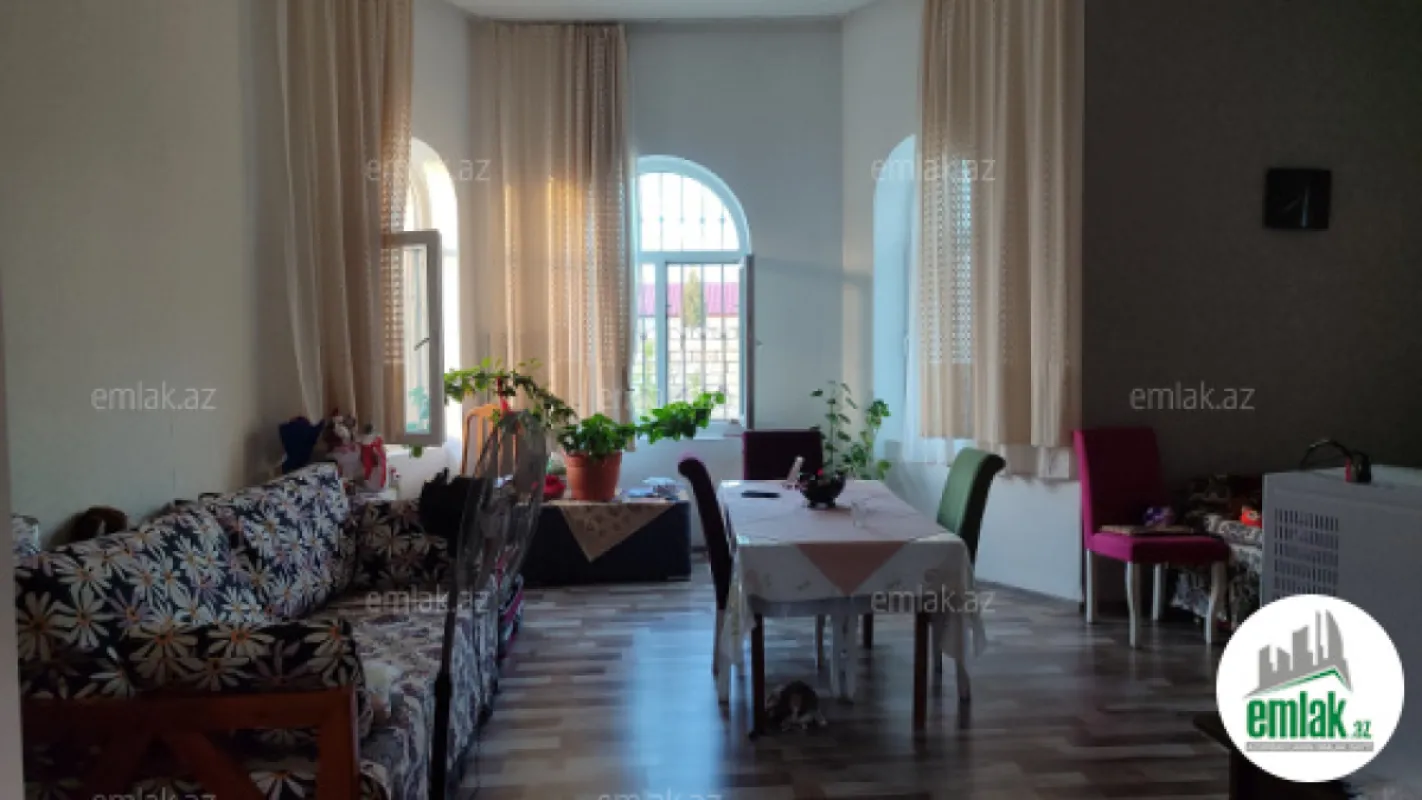 Satılır 2 otaqlı mənzil 210 m²