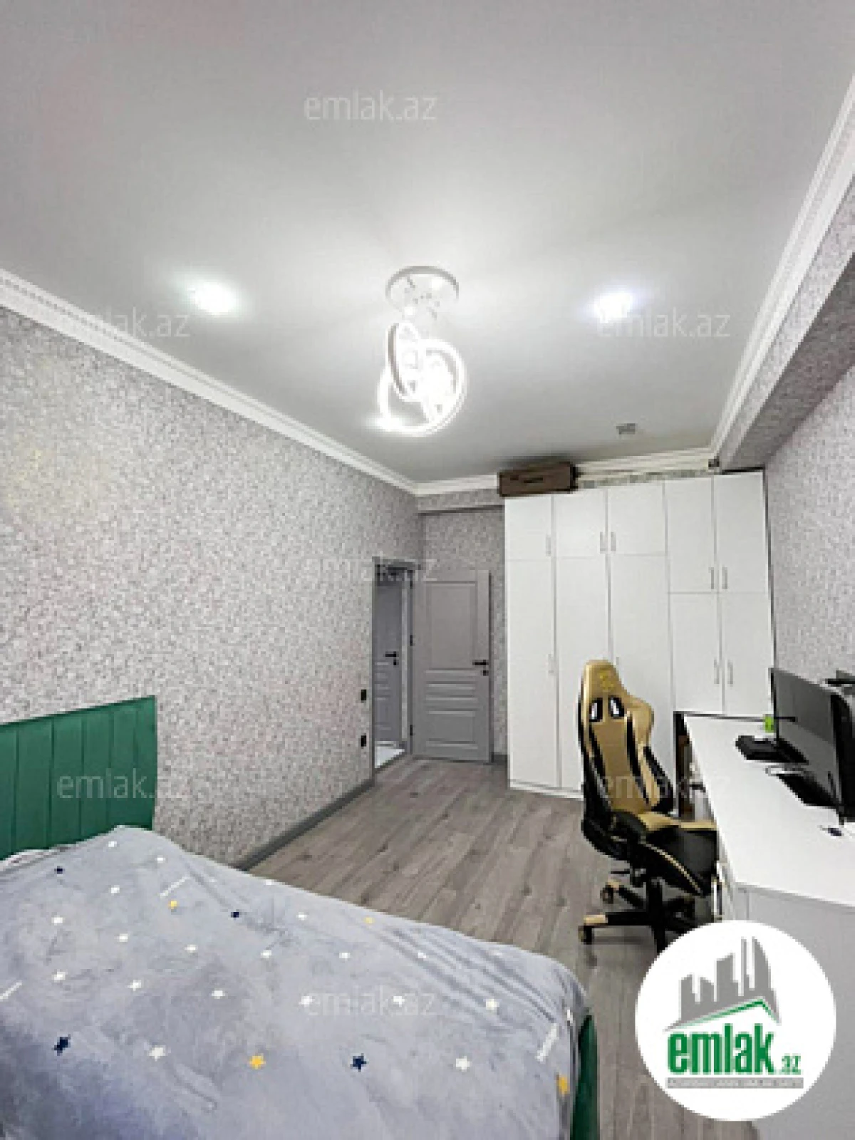 Satılır 3 otaqlı yeni tikili 136 m²