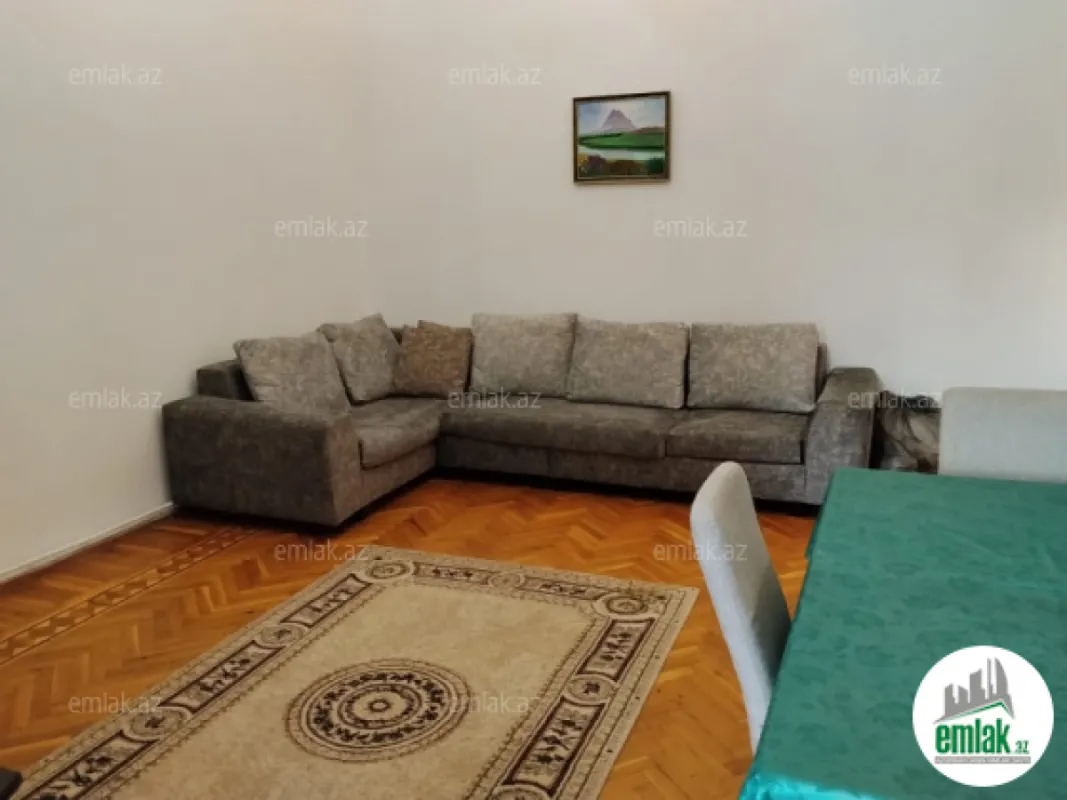 Satılır 3 otaqlı köhnə tikili 78 m²