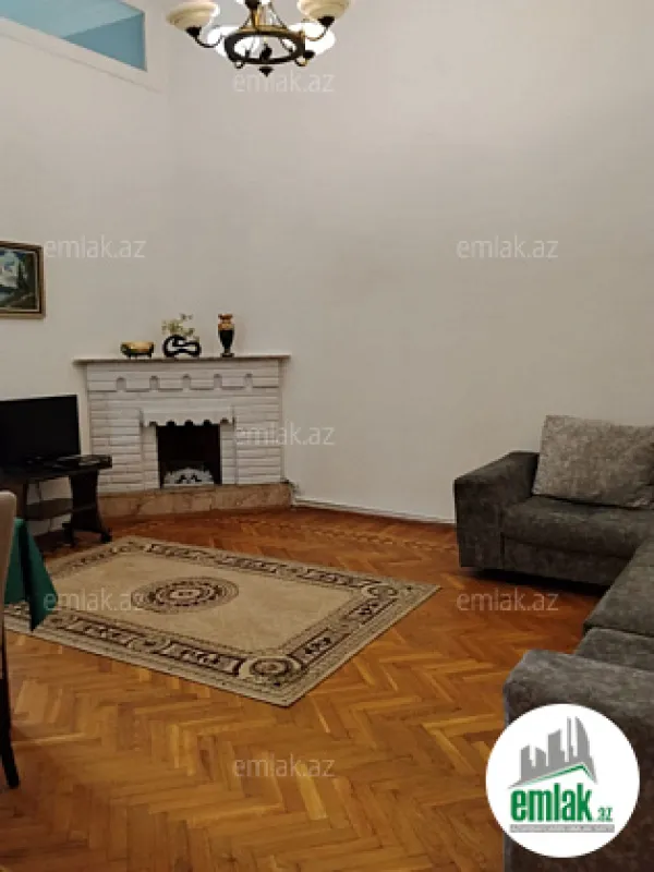 Satılır 3 otaqlı köhnə tikili 78 m²