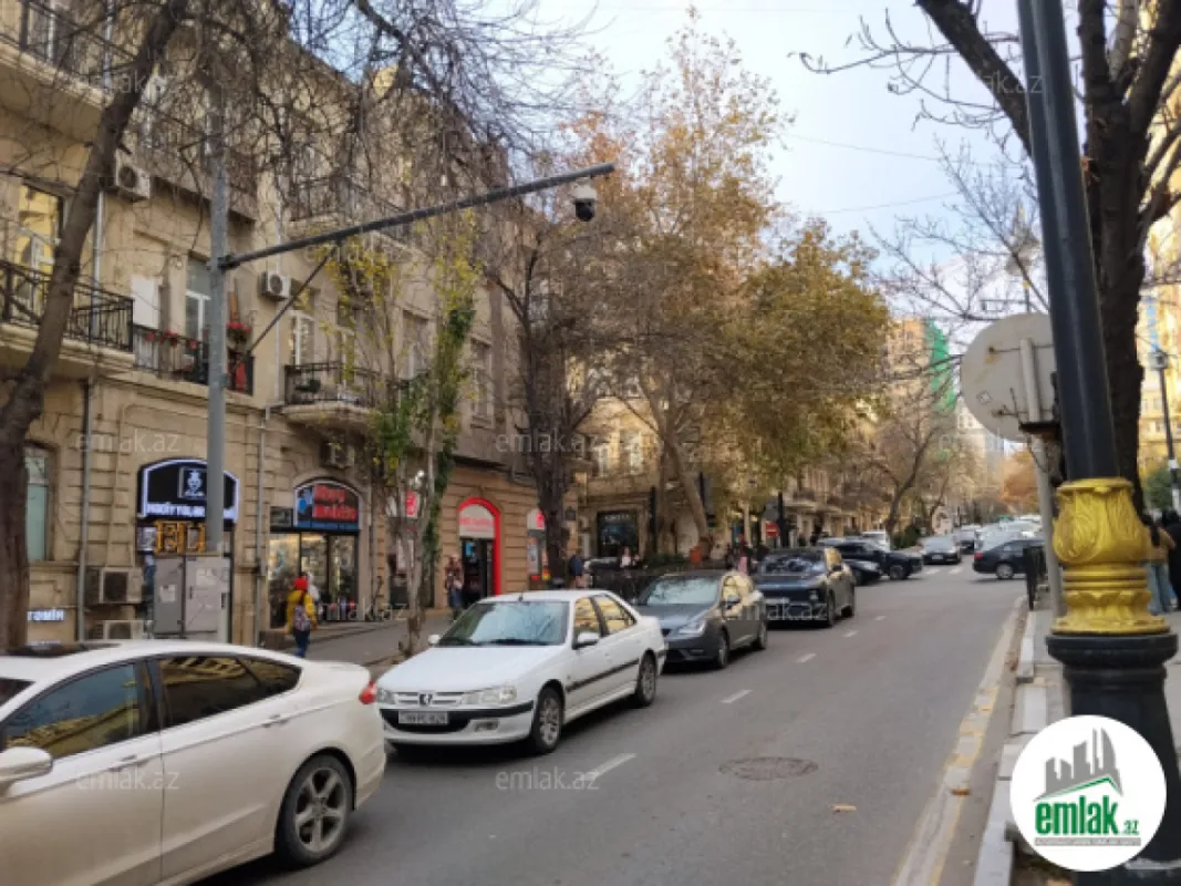 Satılır 3 otaqlı köhnə tikili 78 m²