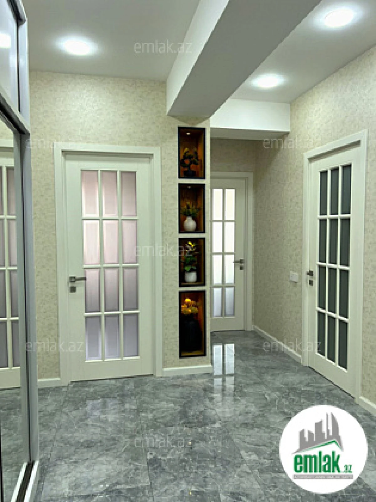 Satılır 2 otaqlı yeni tikili 75 m²