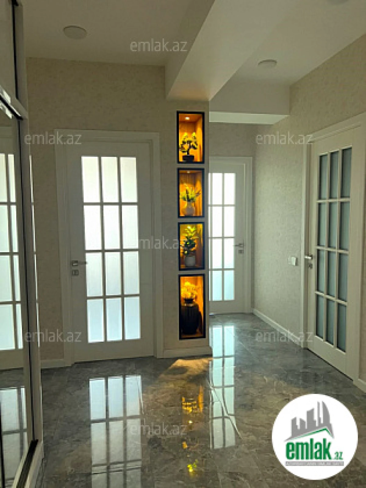 Satılır 2 otaqlı yeni tikili 75 m²