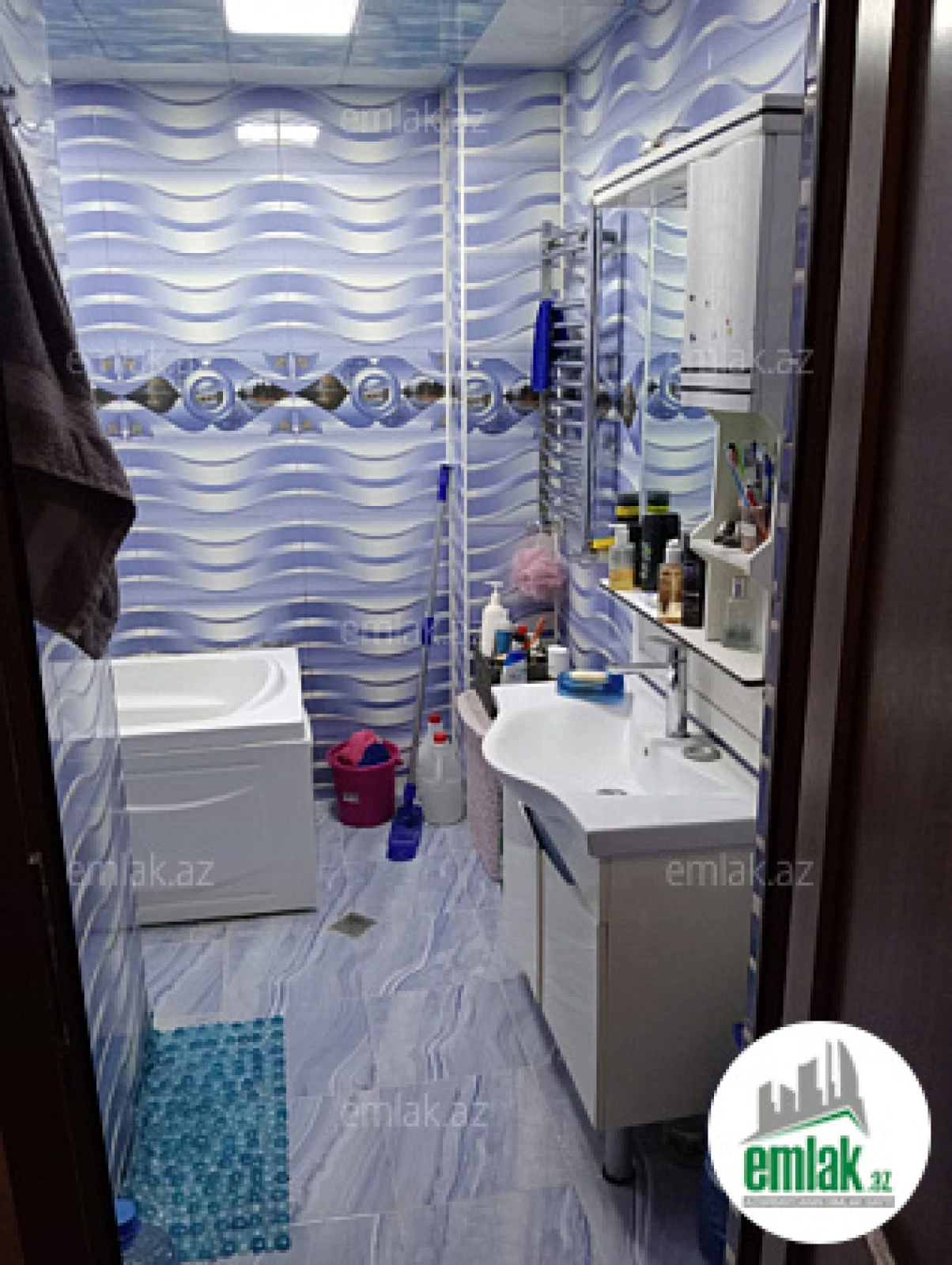 Satılır 3 otaqlı yeni tikili 110 m²