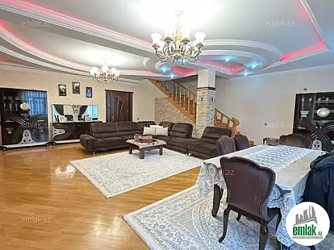 Satılır 6 otaqlı həyət evi 520 m²