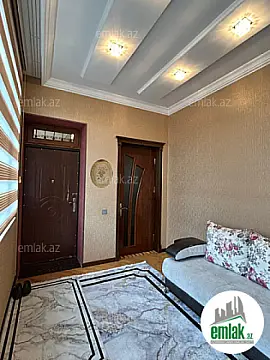 Satılır 6 otaqlı həyət evi 520 m²