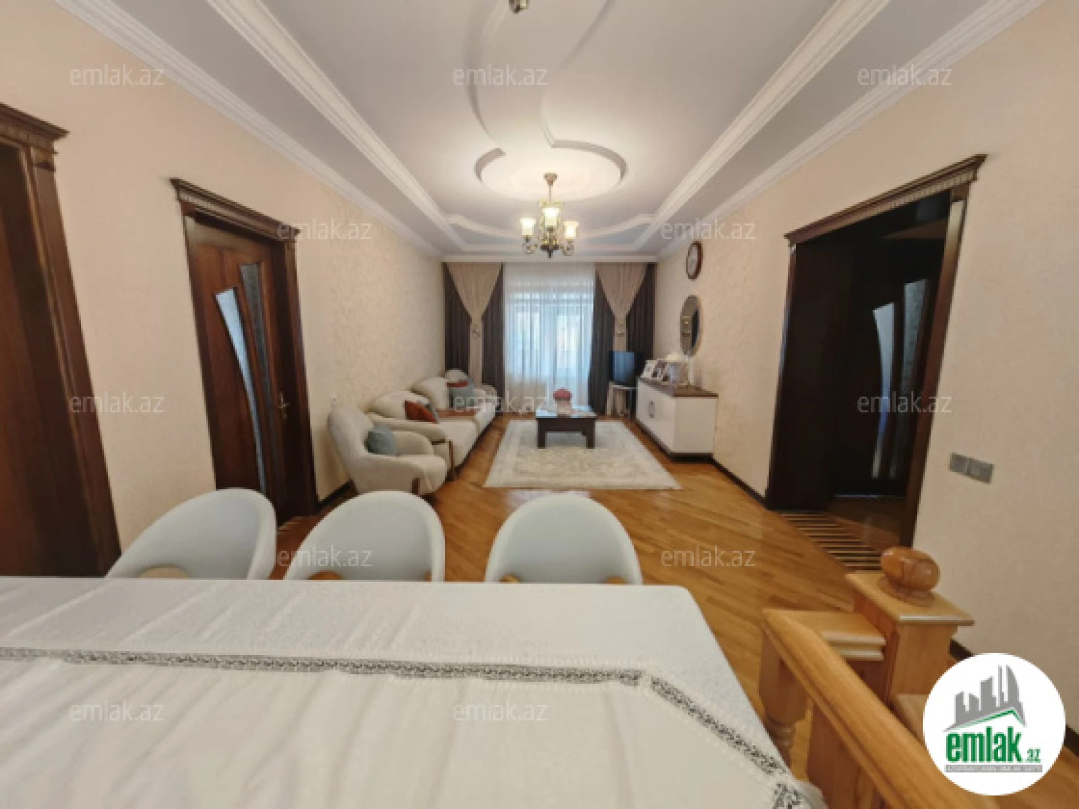 Satılır 6 otaqlı həyət evi 520 m²