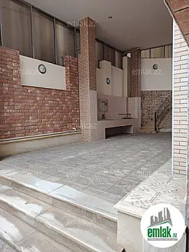 Satılır 6 otaqlı həyət evi 520 m²