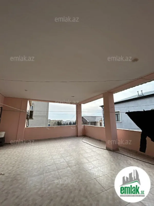 Satılır 6 otaqlı həyət evi 520 m²