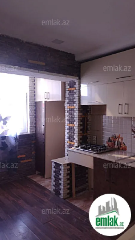Satılır 2 otaqlı köhnə tikili 64 m²