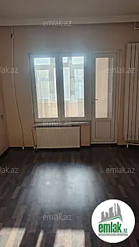 Satılır 2 otaqlı köhnə tikili 64 m²