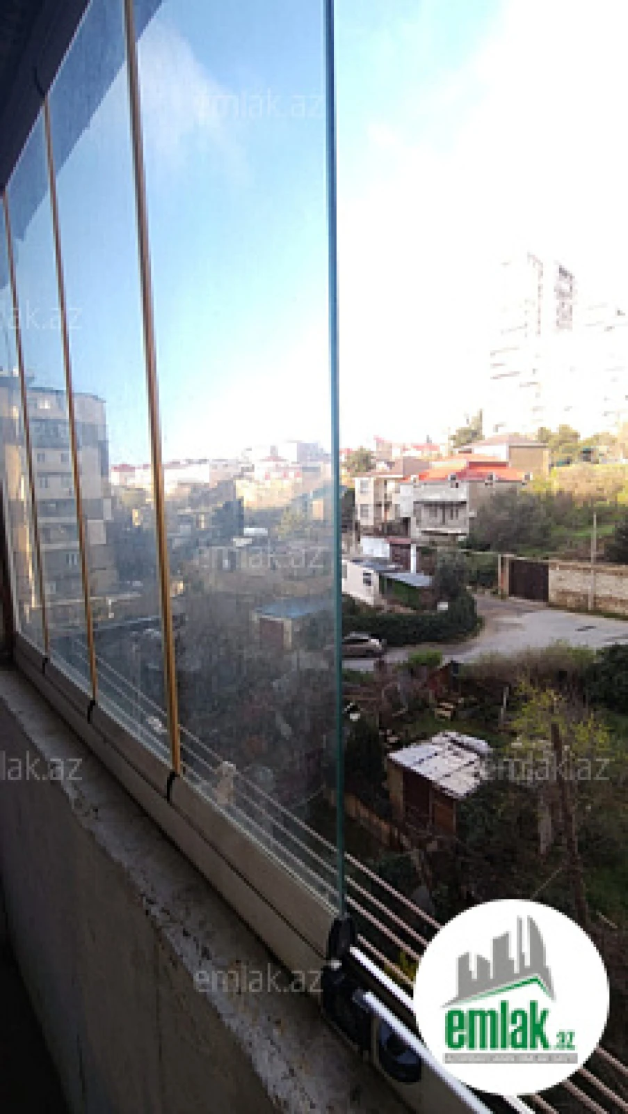 Satılır 2 otaqlı köhnə tikili 64 m²