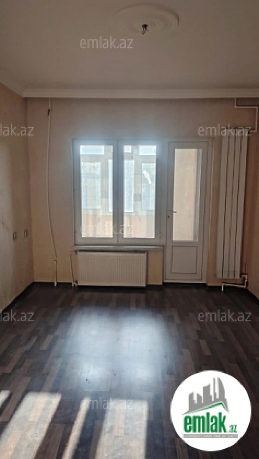 Satılır 2 otaqlı köhnə tikili 64 m²