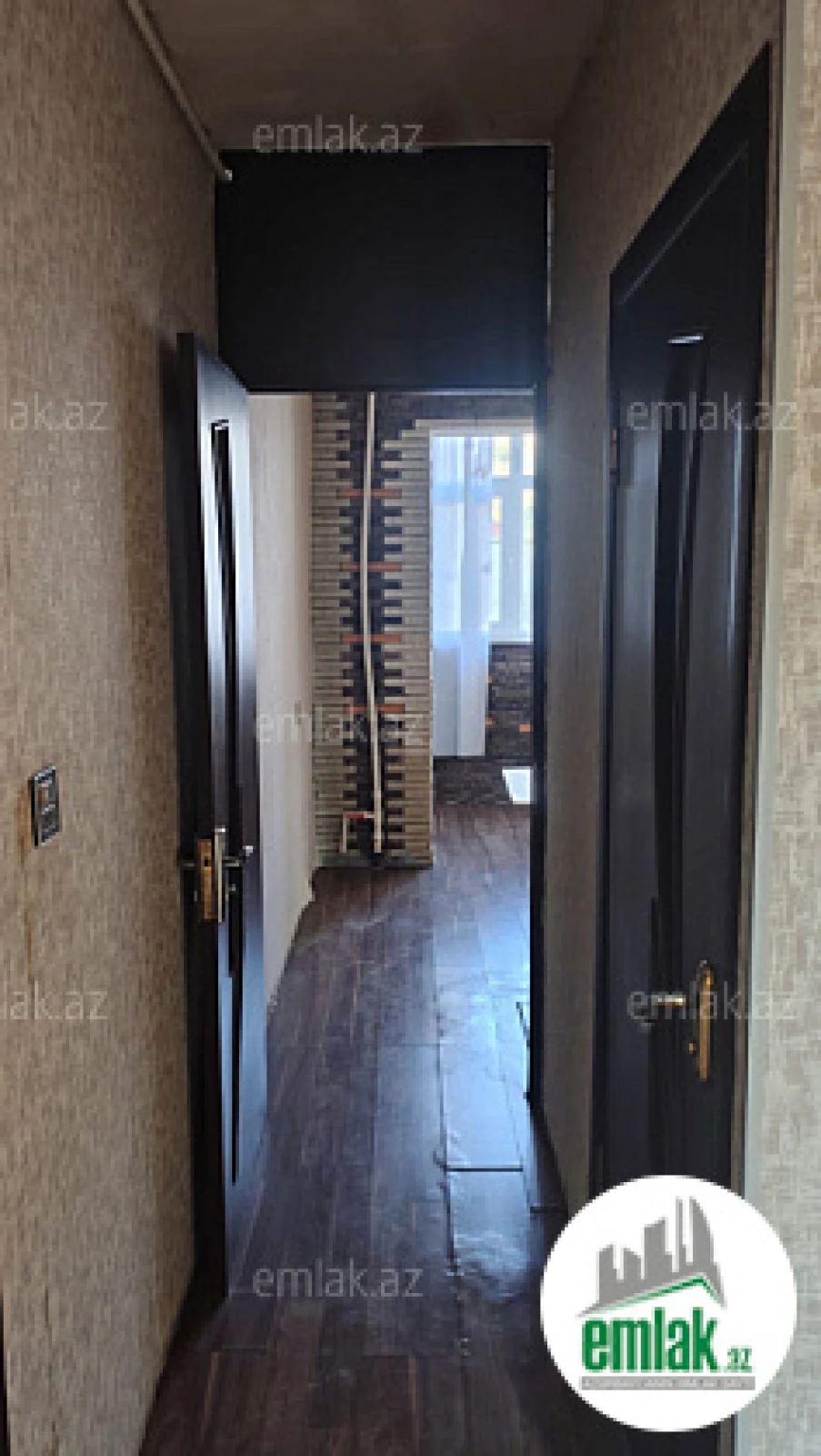 Satılır 2 otaqlı köhnə tikili 64 m²