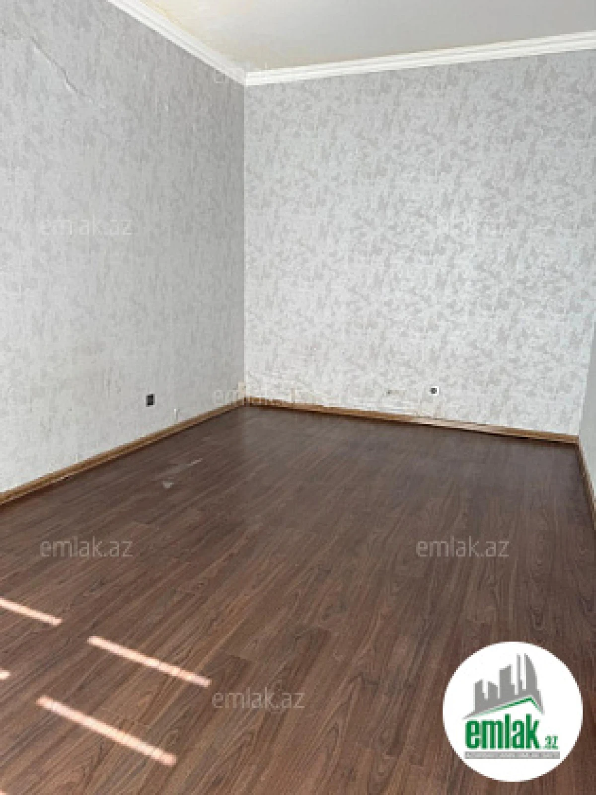 Satılır 2 otaqlı yeni tikili 43 m²