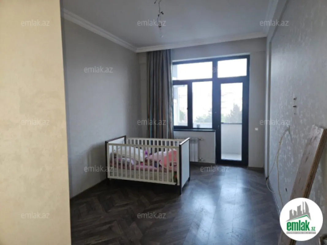 Satılır 3 otaqlı yeni tikili 90 m²