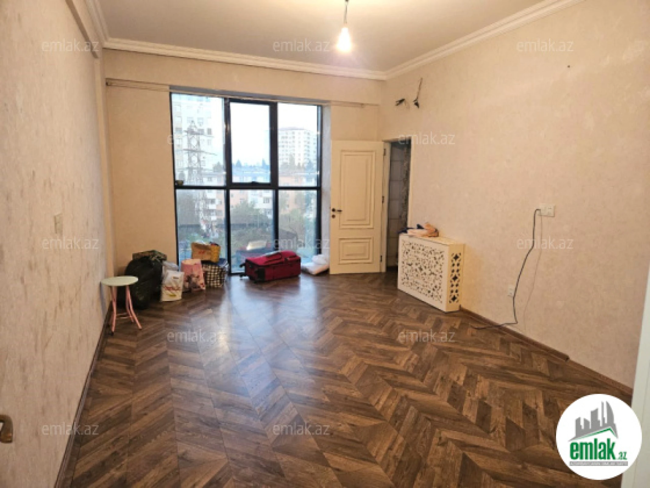 Satılır 3 otaqlı yeni tikili 90 m²