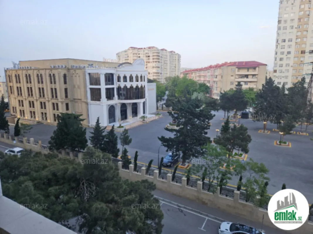 Satılır 3 otaqlı yeni tikili 90 m²