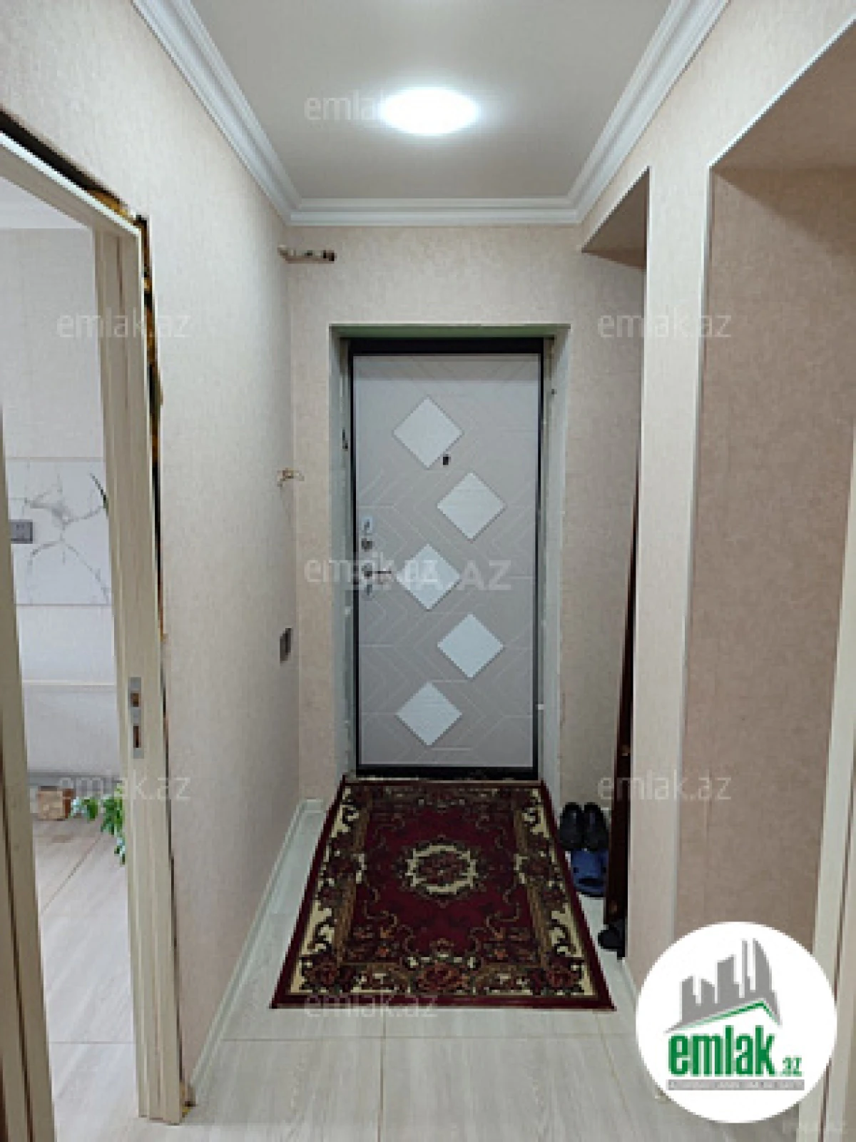 Satılır 4 otaqlı köhnə tikili 110 m²