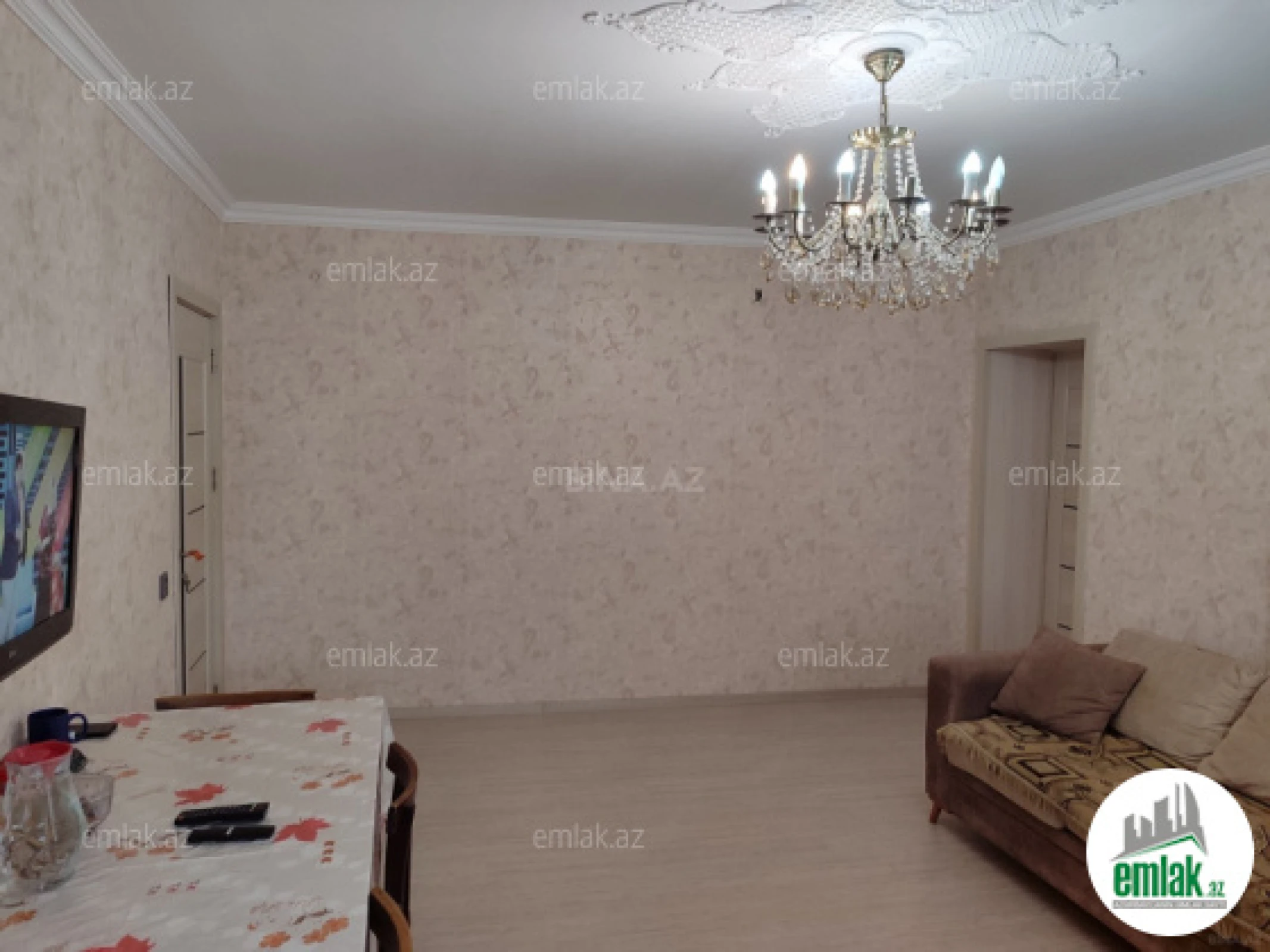 Satılır 4 otaqlı köhnə tikili 110 m²