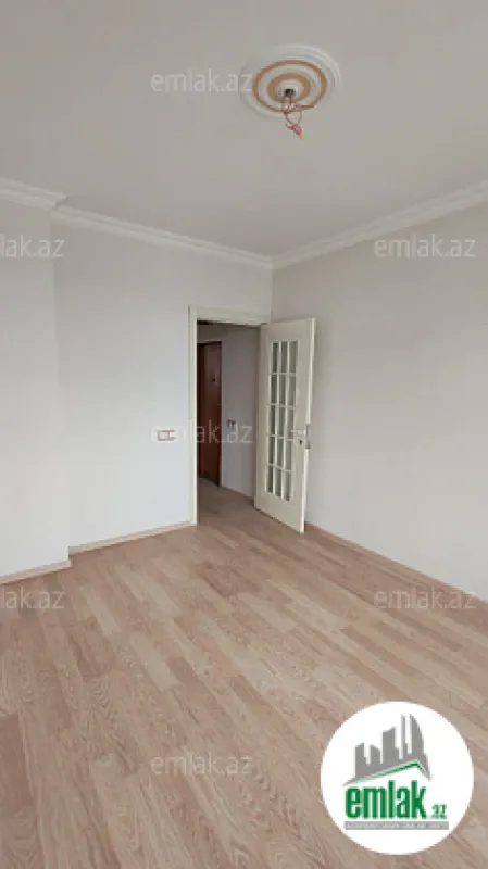 Satılır 2 otaqlı köhnə tikili 55 m²