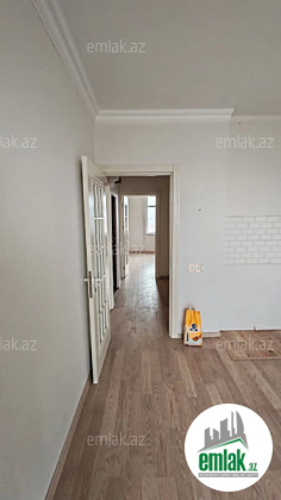 Satılır 2 otaqlı köhnə tikili 55 m²