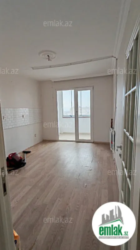 Satılır 2 otaqlı köhnə tikili 55 m²