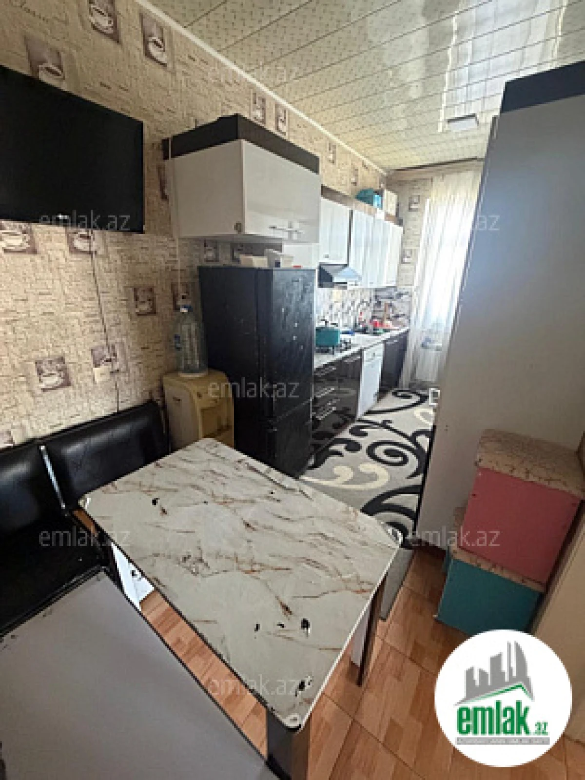 Satılır 6 otaqlı həyət evi 200 m²