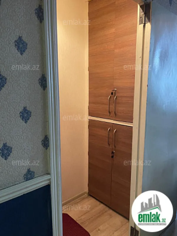 Satılır 3 otaqlı köhnə tikili 70 m²