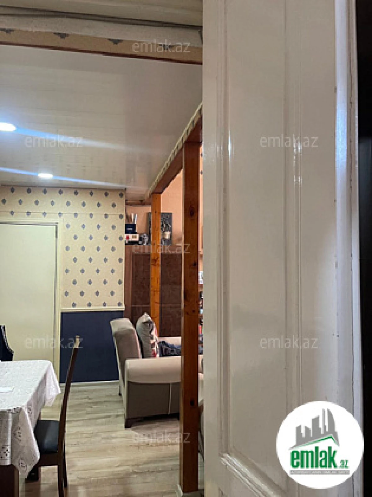 Satılır 3 otaqlı köhnə tikili 70 m²