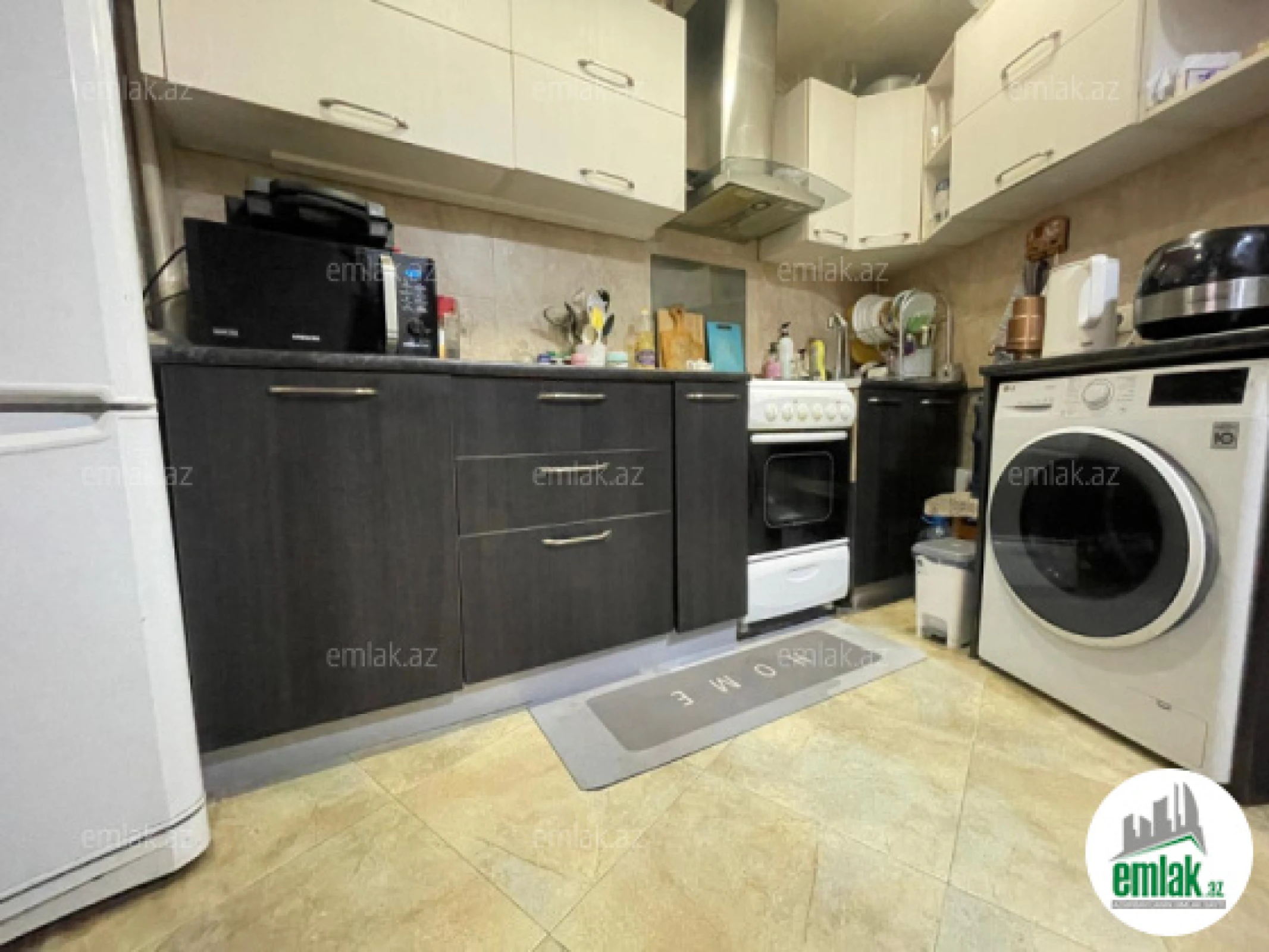 Satılır 3 otaqlı köhnə tikili 70 m²