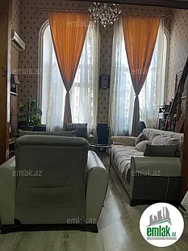 Satılır 3 otaqlı köhnə tikili 70 m²
