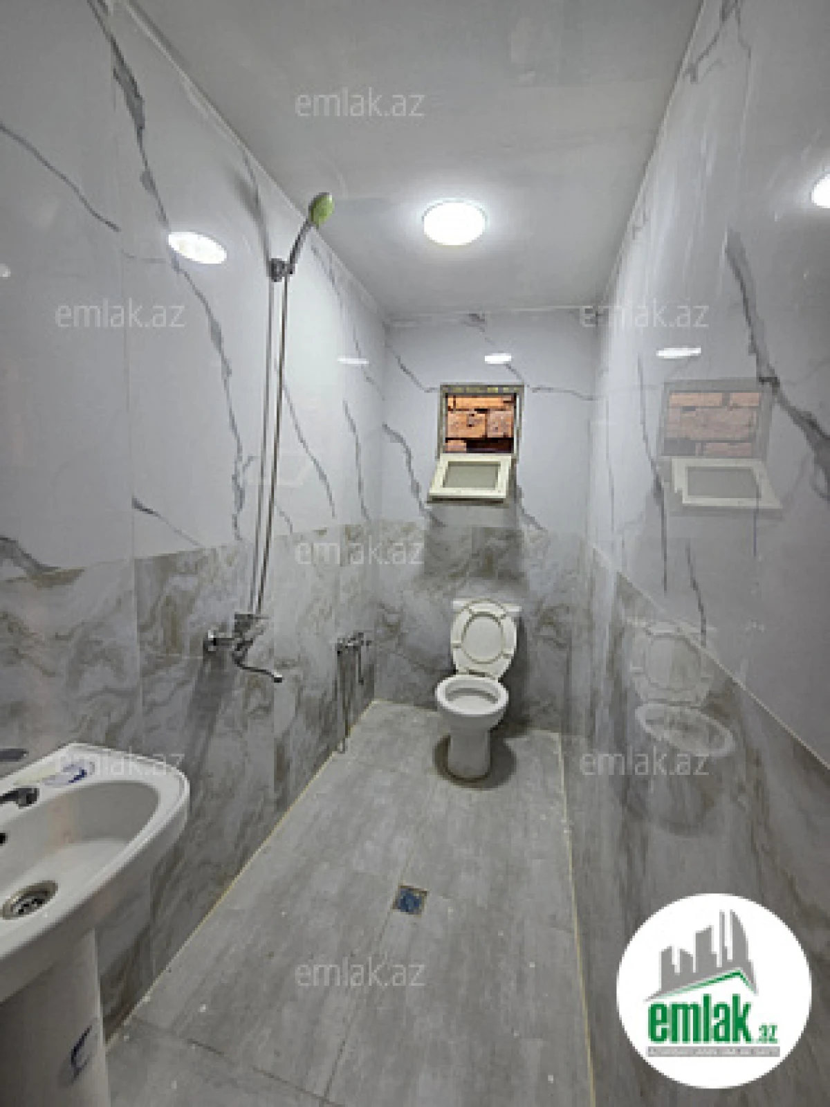Satılır 1 otaqlı həyət evi 54 m²