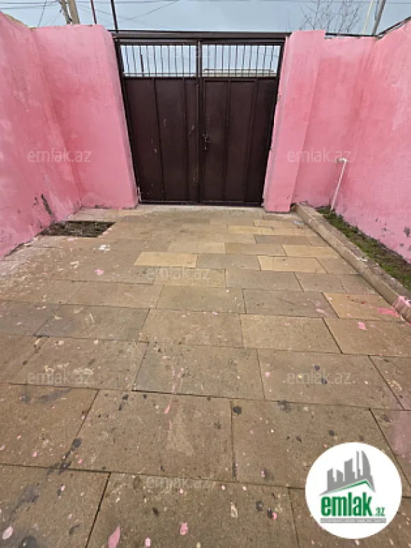 Satılır 1 otaqlı həyət evi 54 m²