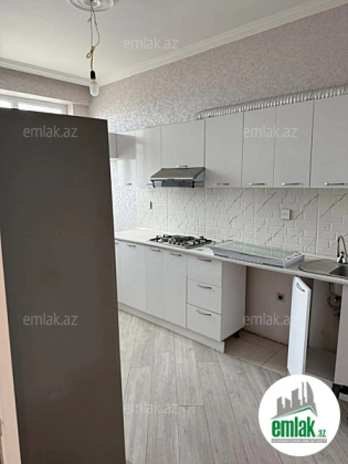 Satılır 3 otaqlı yeni tikili 80 m²