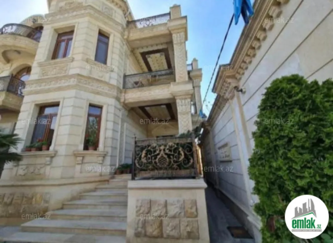 Satılır 7 otaqlı həyət evi 500 m²