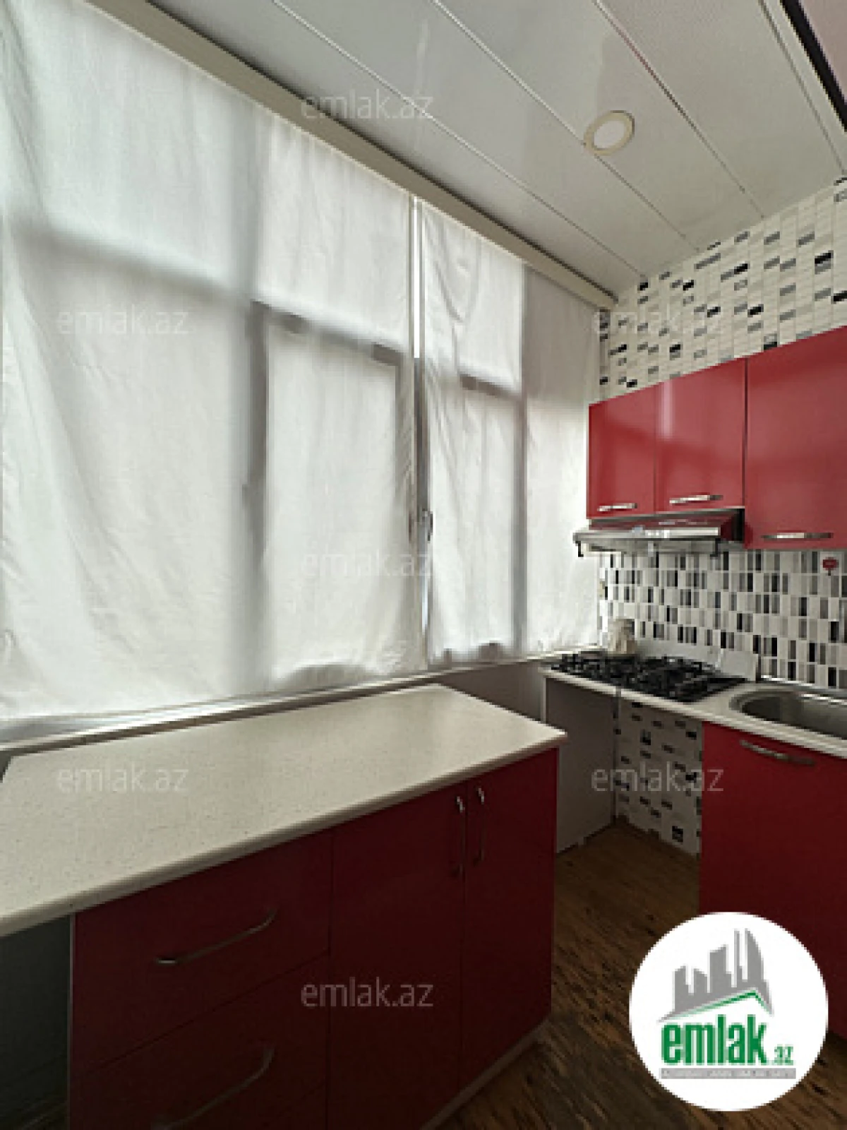 Satılır 2 otaqlı yeni tikili 53 m²