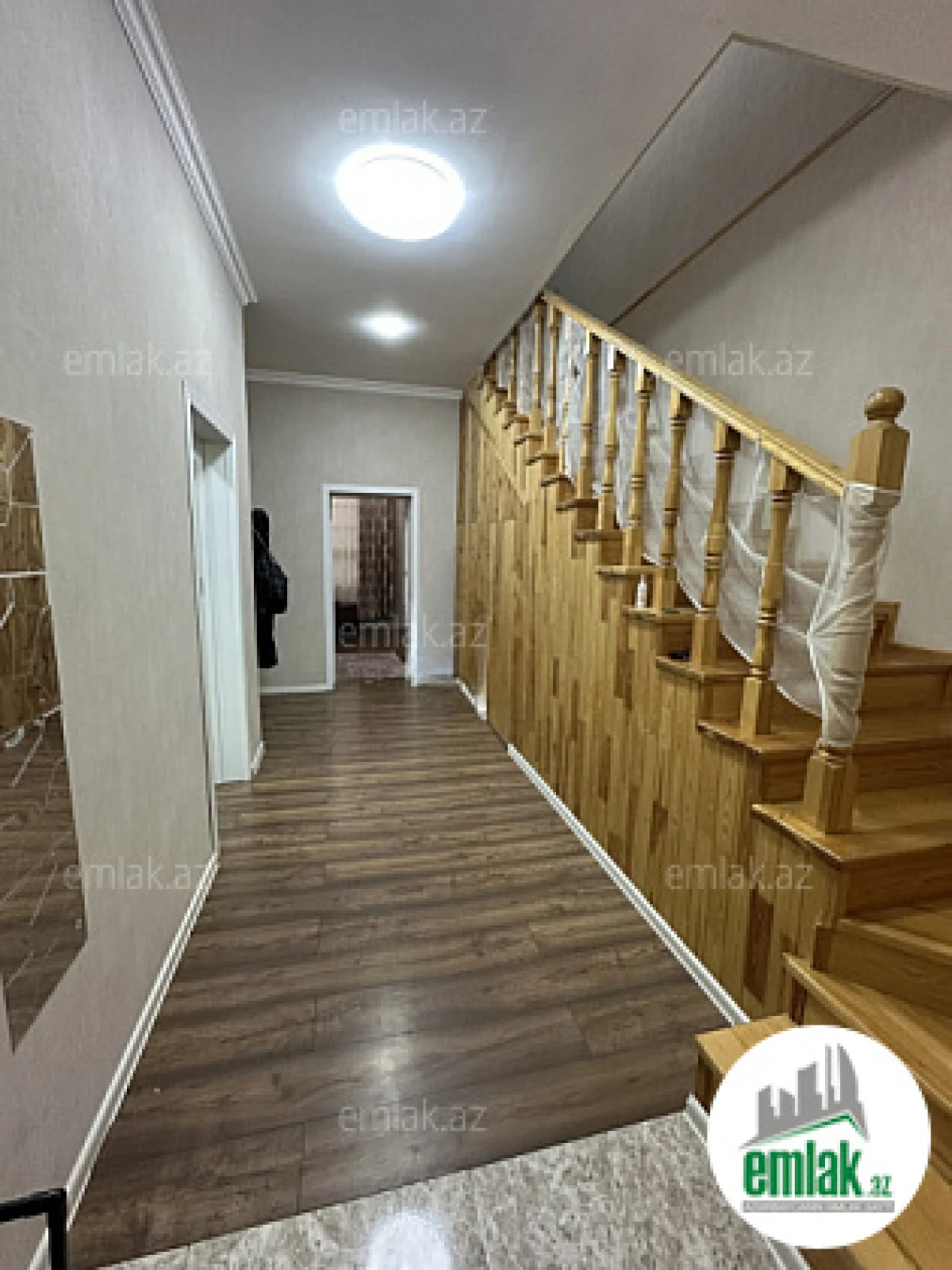 Satılır 4 otaqlı həyət evi 155 m²
