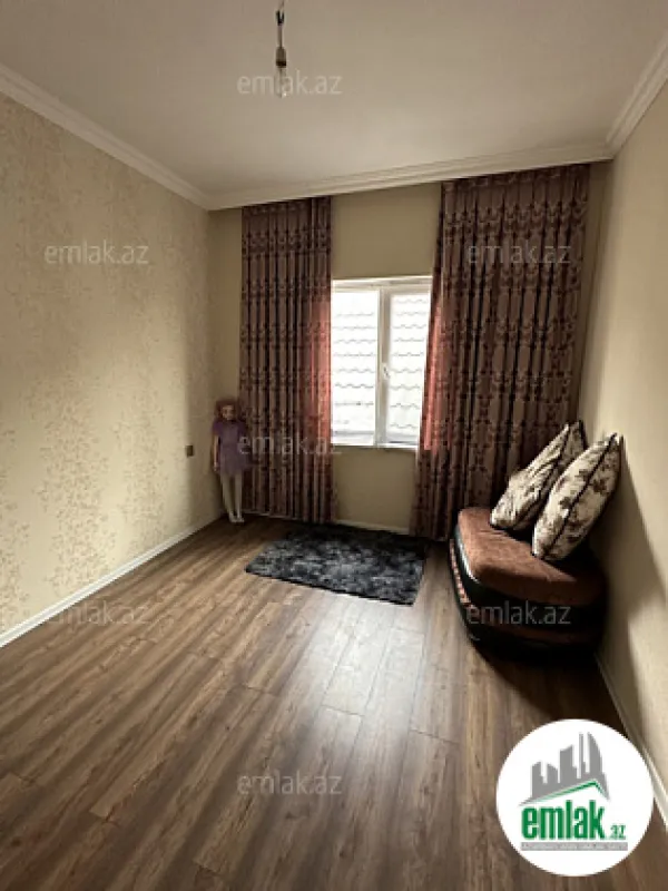 Satılır 4 otaqlı həyət evi 155 m²