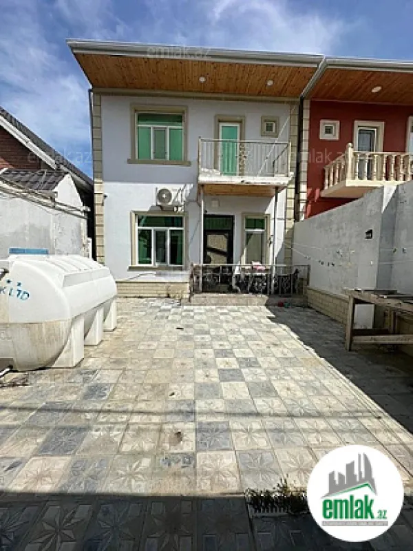 Satılır 4 otaqlı həyət evi 155 m²